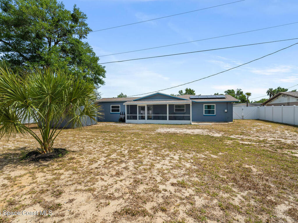 1328 Laurel Drive, Daytona Beach, FL 32117
