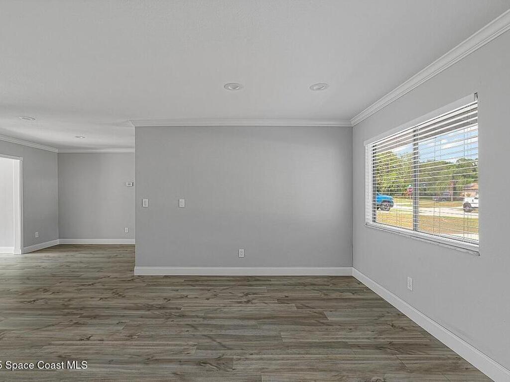 2135 18th Avenue, Vero Beach, FL 32962