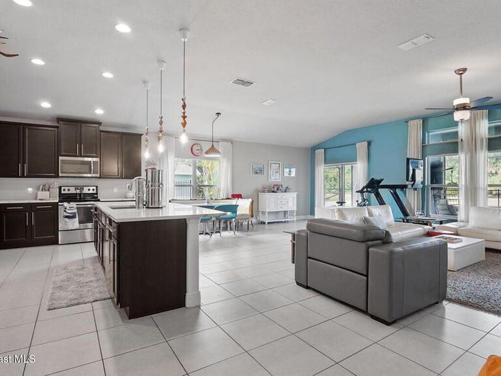2931 J Cobber Court, Melbourne, FL 32904