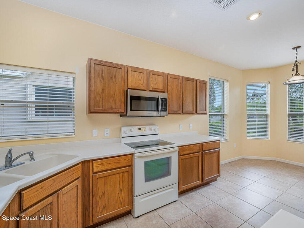 6921 Abbeyville Road, Melbourne, FL 32940
