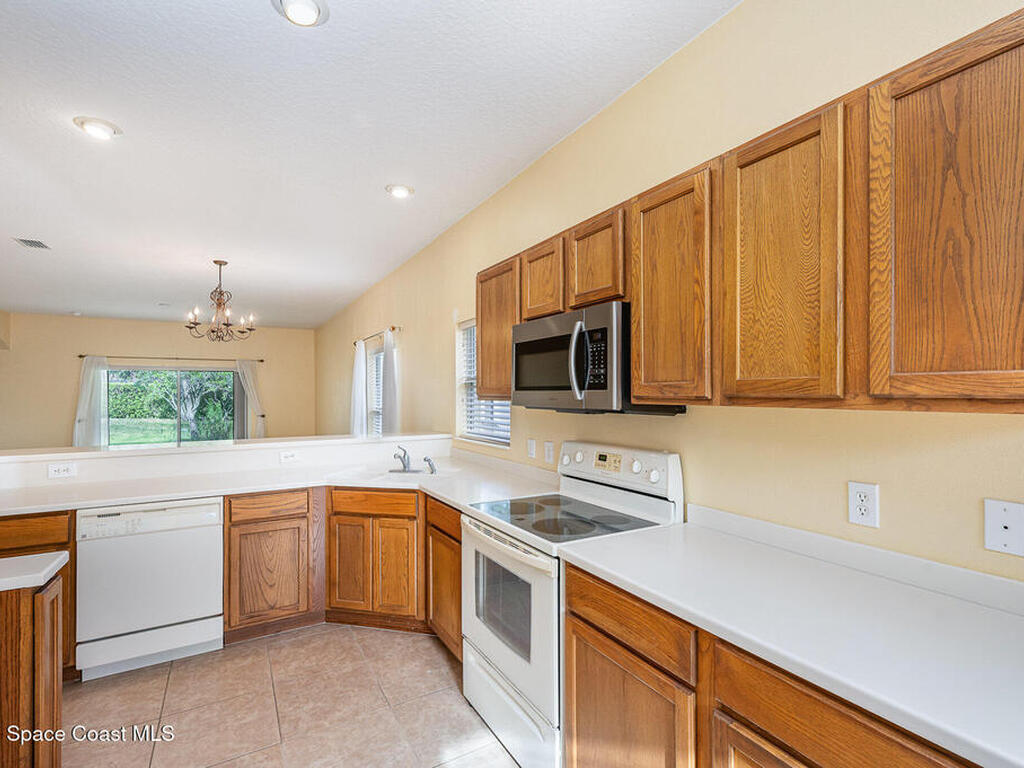 6921 Abbeyville Road, Melbourne, FL 32940