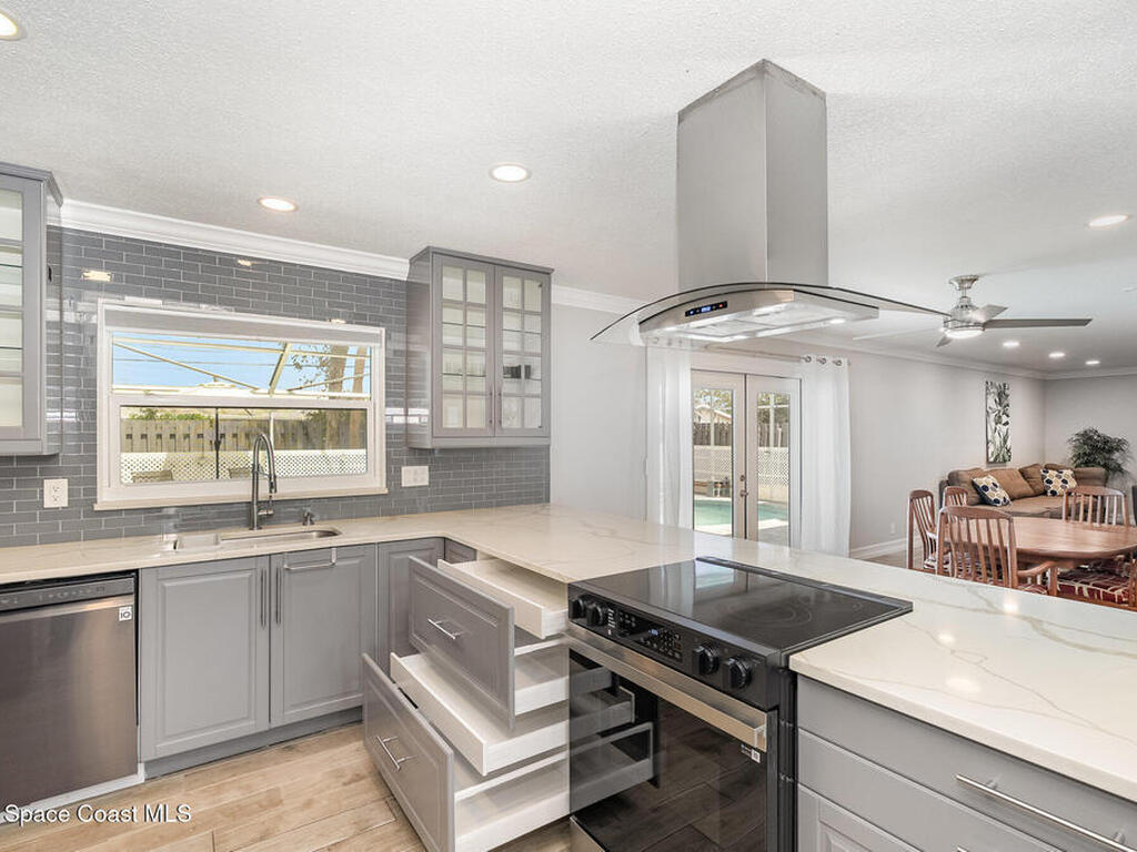 928 Levitt Parkway, Rockledge, FL 32955