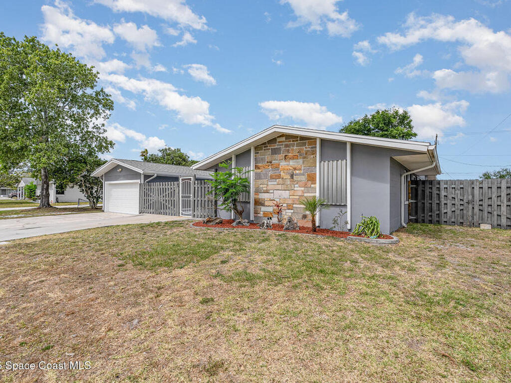 928 Levitt Parkway, Rockledge, FL 32955
