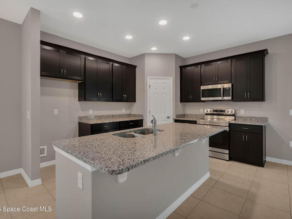 3882 Wren Place, Titusville, FL 32796