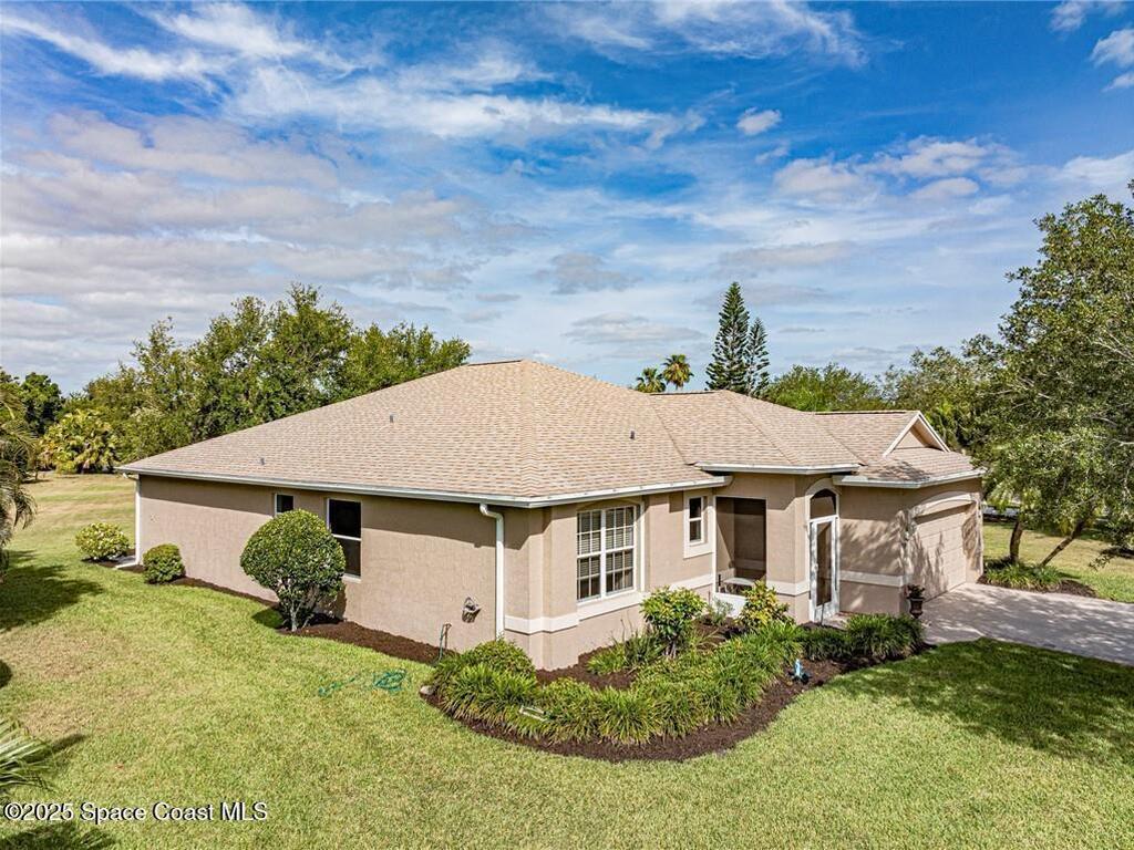 1295 Sebastian Lakes Drive, Sebastian, FL 32958