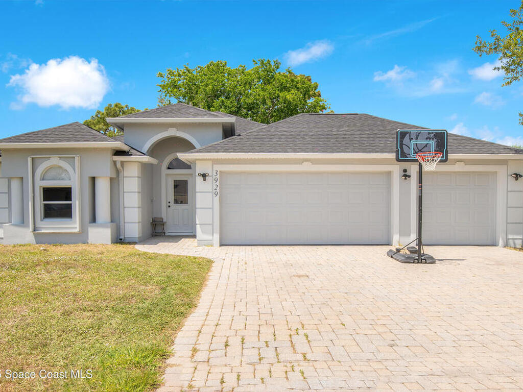 3929 Rolling Hill Drive, Titusville, FL 32796
