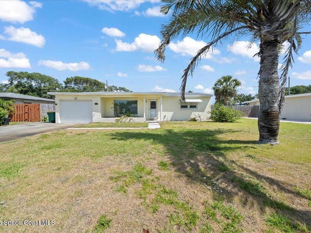 117 E Claridge Street, Satellite Beach, FL 32937