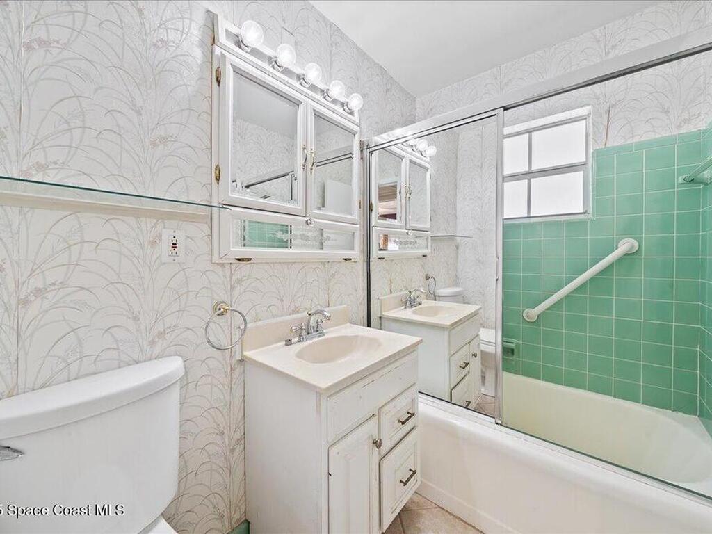 117 E Claridge Street, Satellite Beach, FL 32937