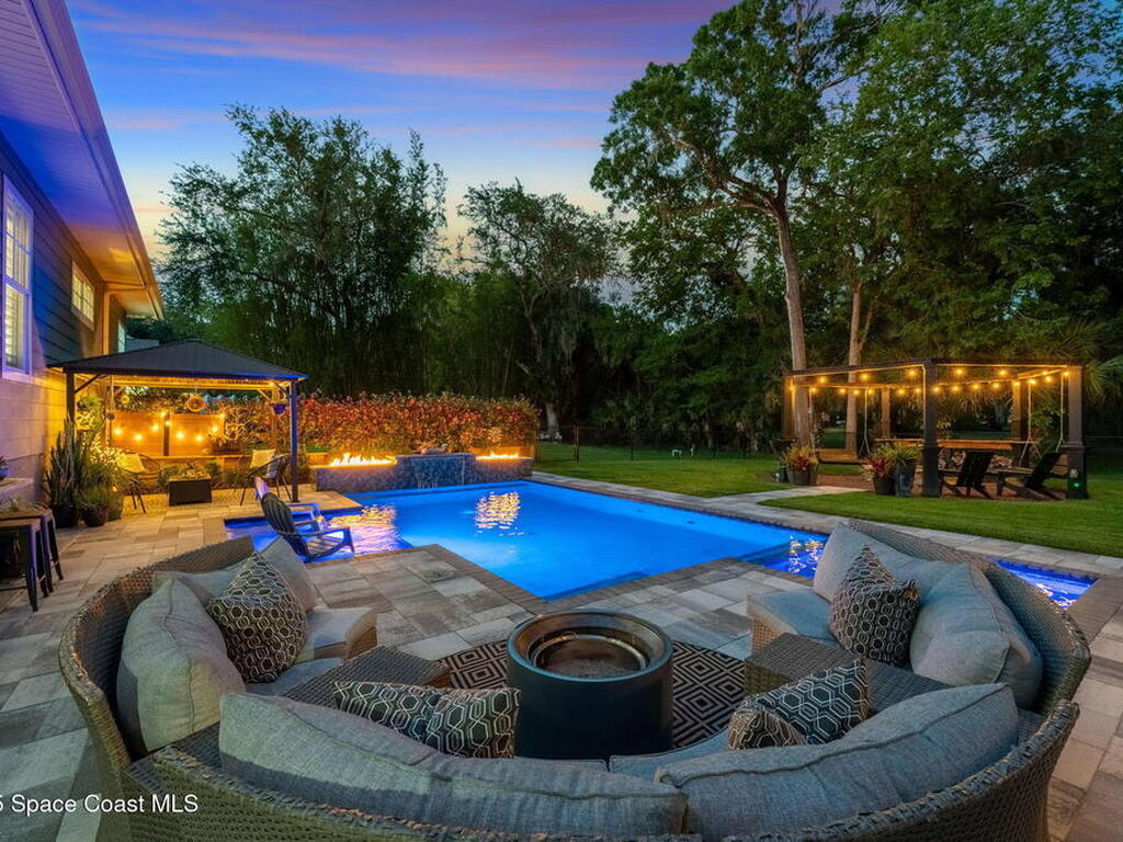 3592 S Park Avenue, Titusville, FL 32780