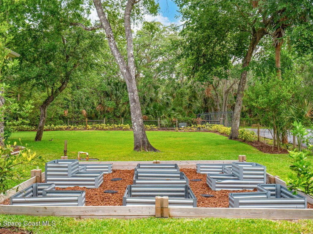 3592 S Park Avenue, Titusville, FL 32780