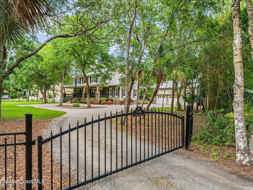 3592 S Park Avenue, Titusville, FL 32780