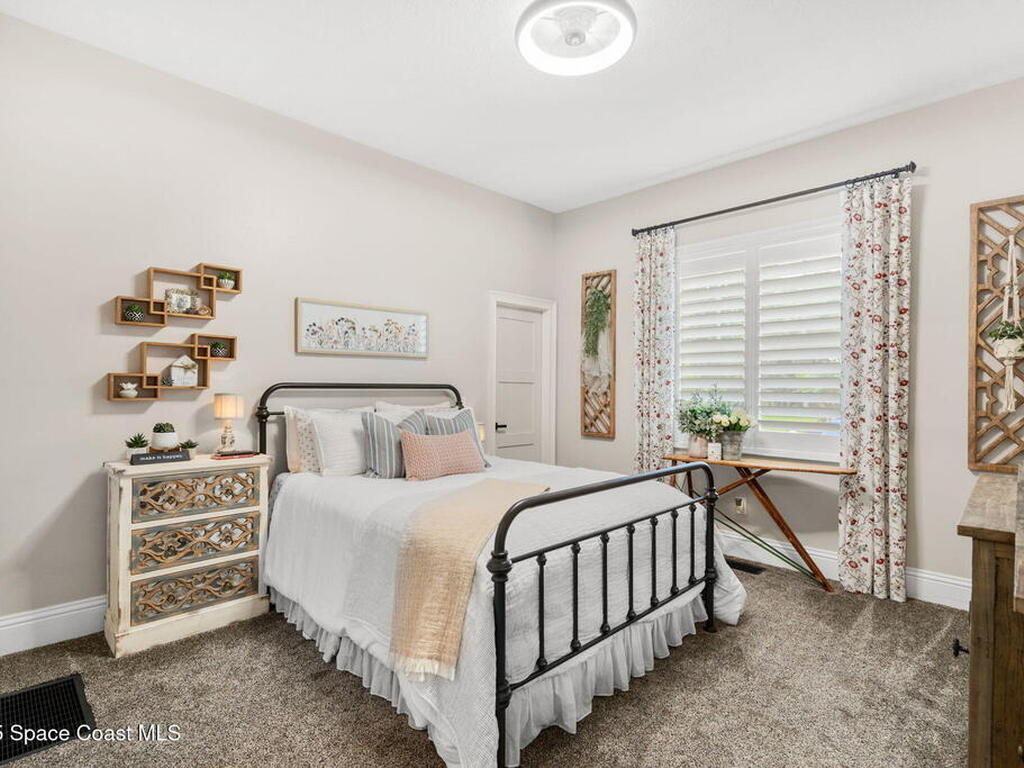 3592 S Park Avenue, Titusville, FL 32780