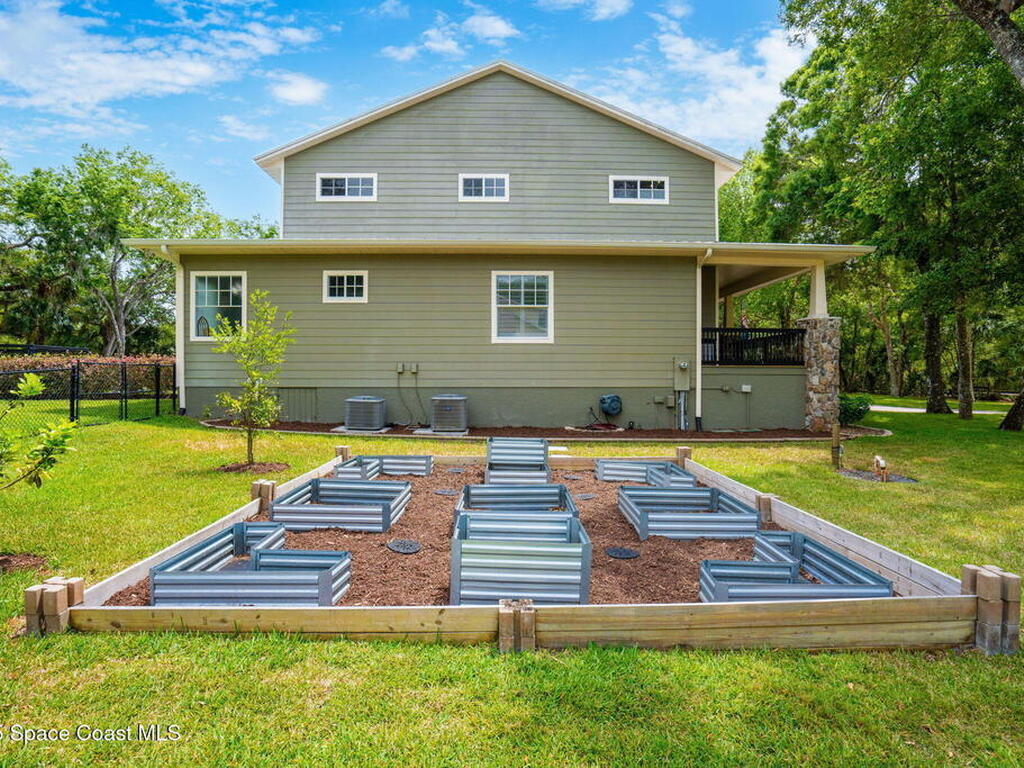 3592 S Park Avenue, Titusville, FL 32780