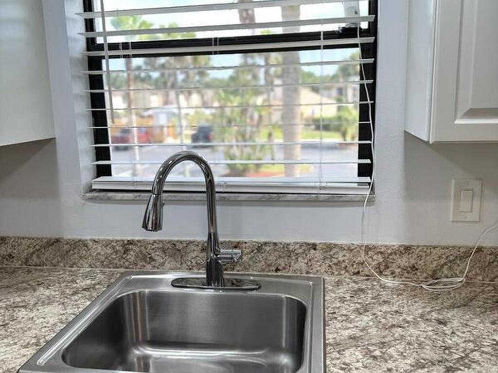3001 Sand Trap Lane, Melbourne, FL 32935
