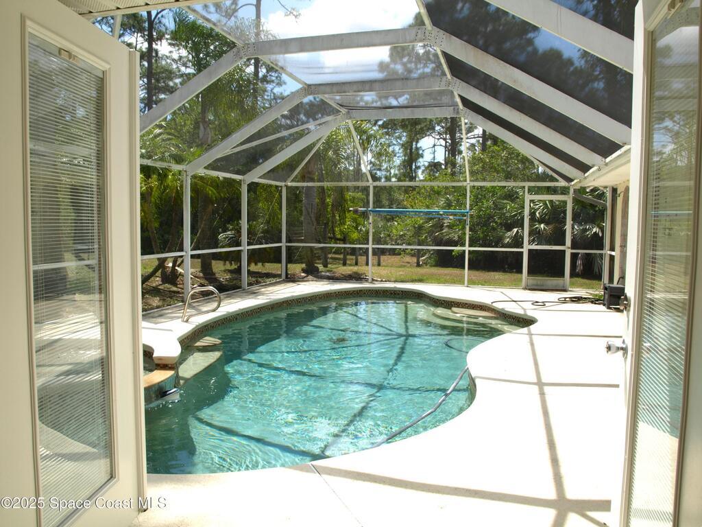 4566 Serna Avenue, Malabar, FL 32950