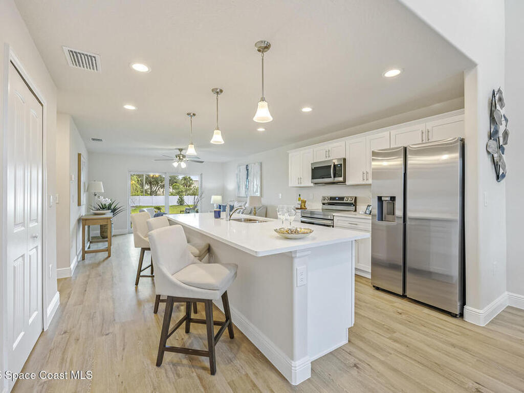 238 Hidden Woods Place, Melbourne, FL 32901