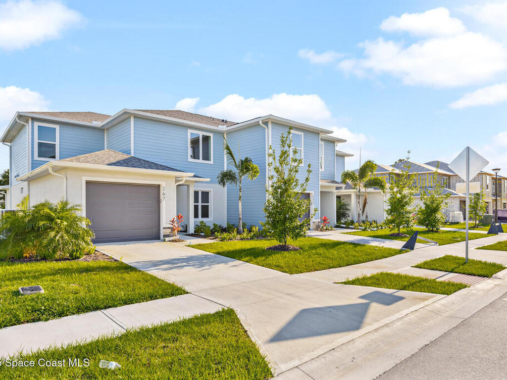 238 Hidden Woods Place, Melbourne, FL 32901