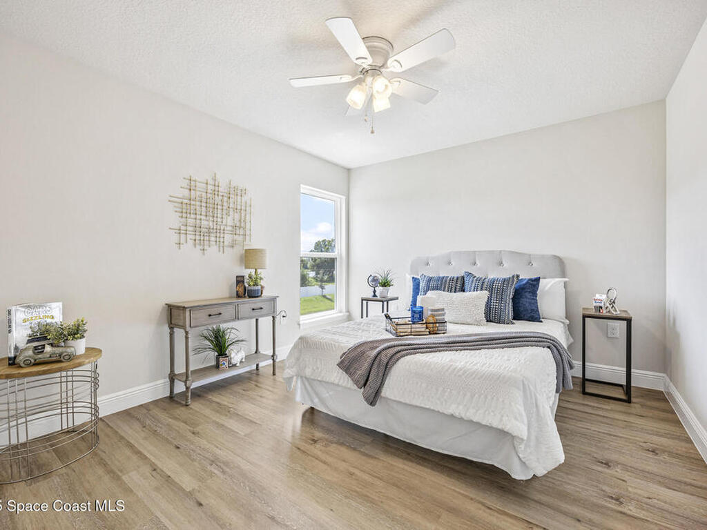 238 Hidden Woods Place, Melbourne, FL 32901