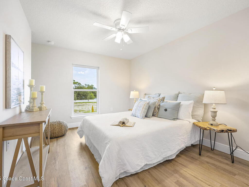 238 Hidden Woods Place, Melbourne, FL 32901