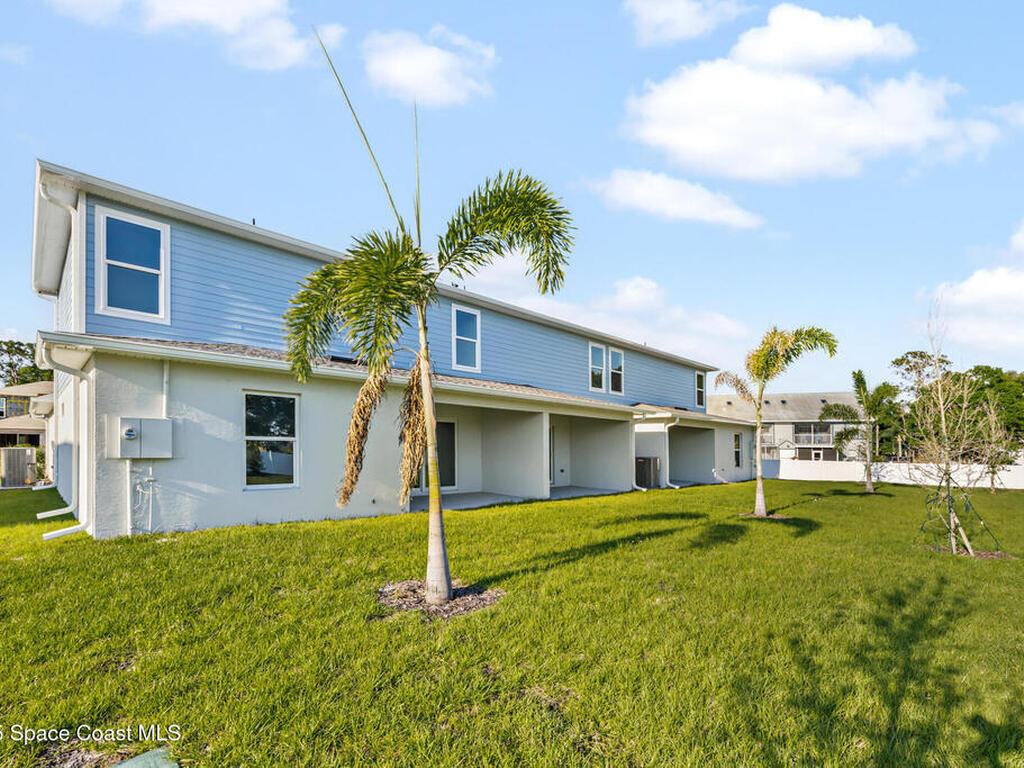 238 Hidden Woods Place, Melbourne, FL 32901