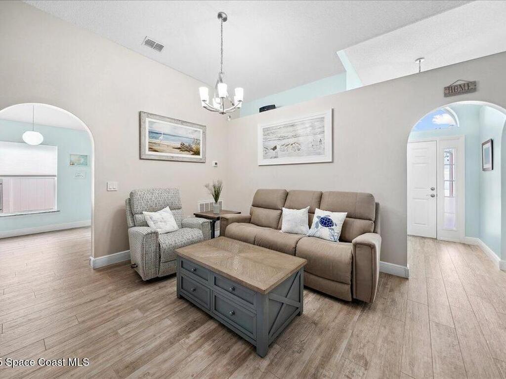 2420 Canopy Drive, Melbourne, FL 32935