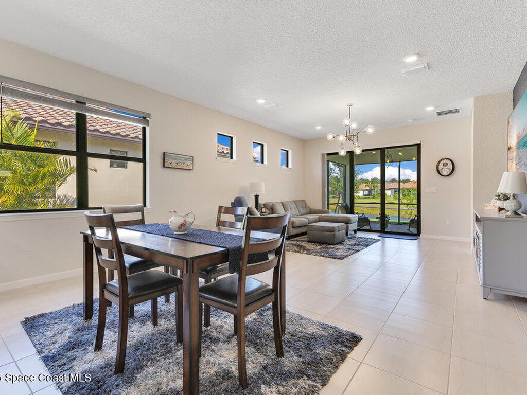 4054 Basket Oak Circle, Vero Beach, FL 32967