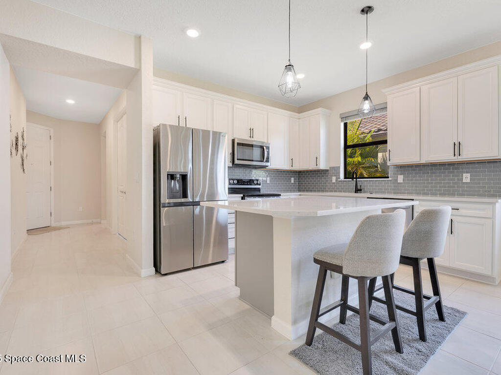 4054 Basket Oak Circle, Vero Beach, FL 32967