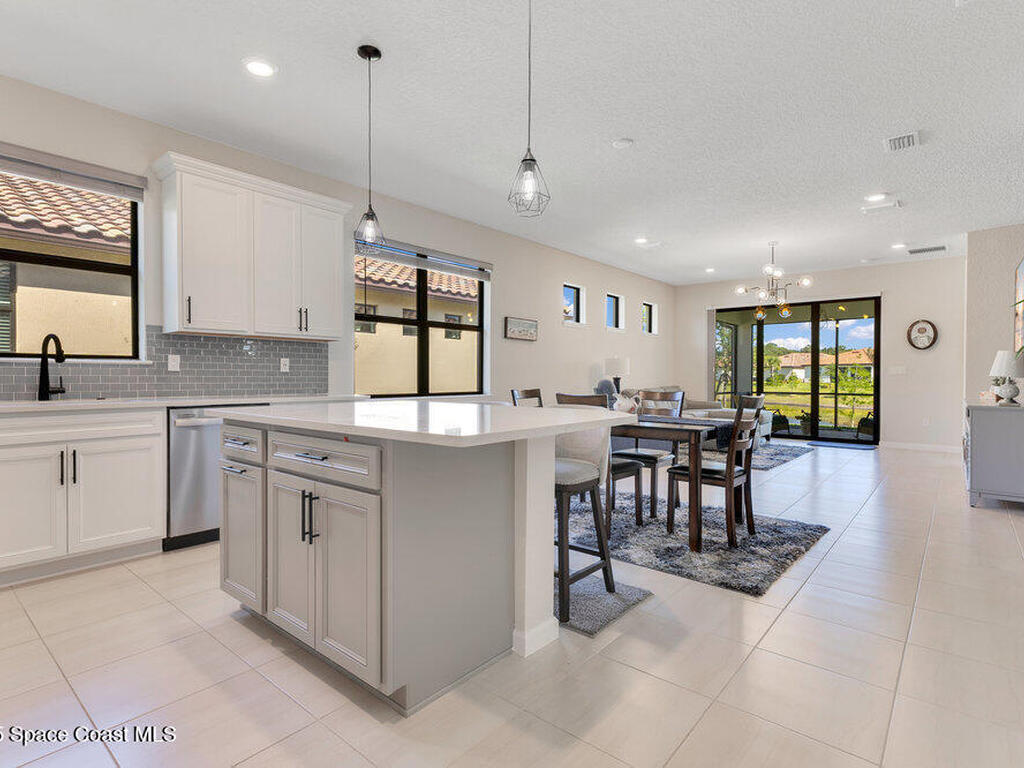4054 Basket Oak Circle, Vero Beach, FL 32967