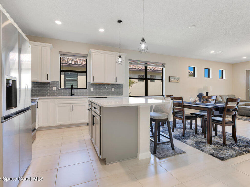 4054 Basket Oak Circle, Vero Beach, FL 32967