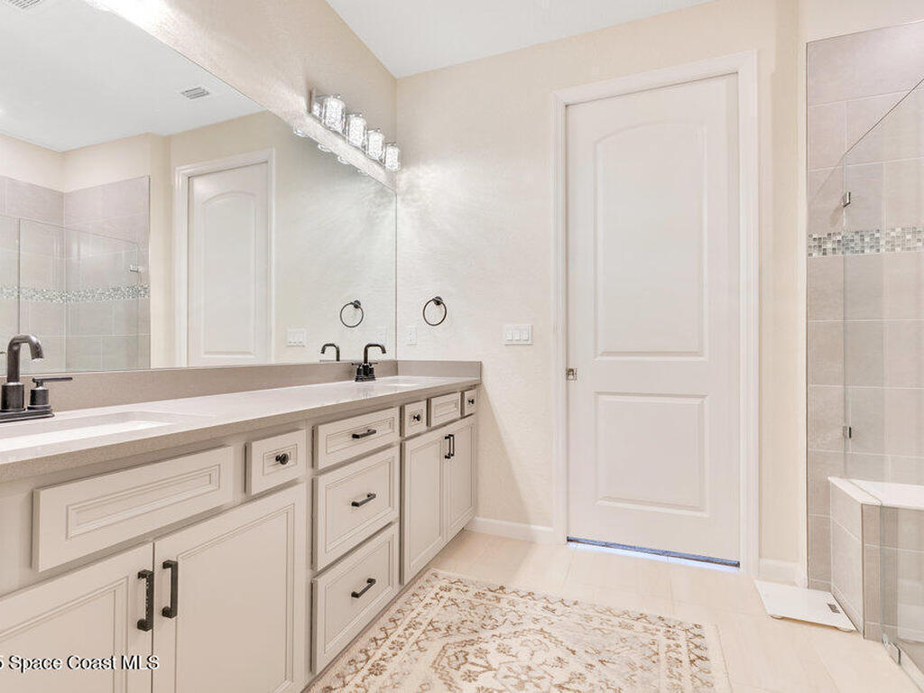4054 Basket Oak Circle, Vero Beach, FL 32967