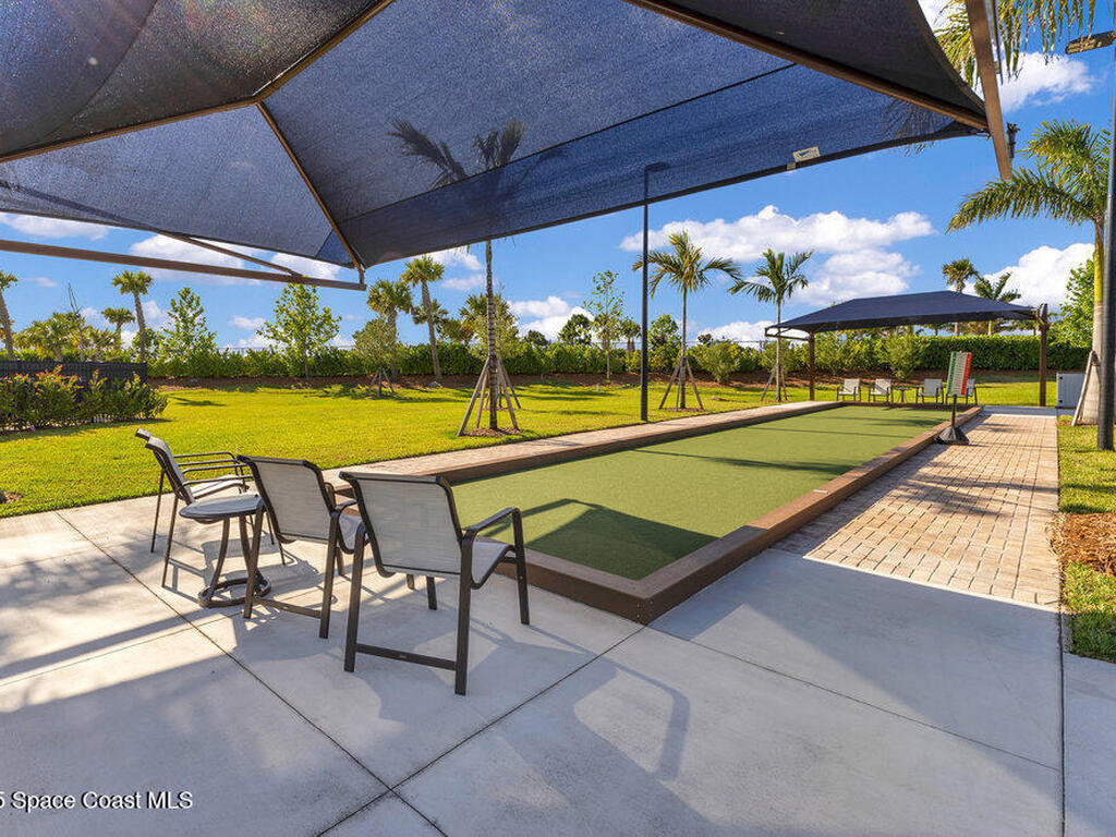 4054 Basket Oak Circle, Vero Beach, FL 32967