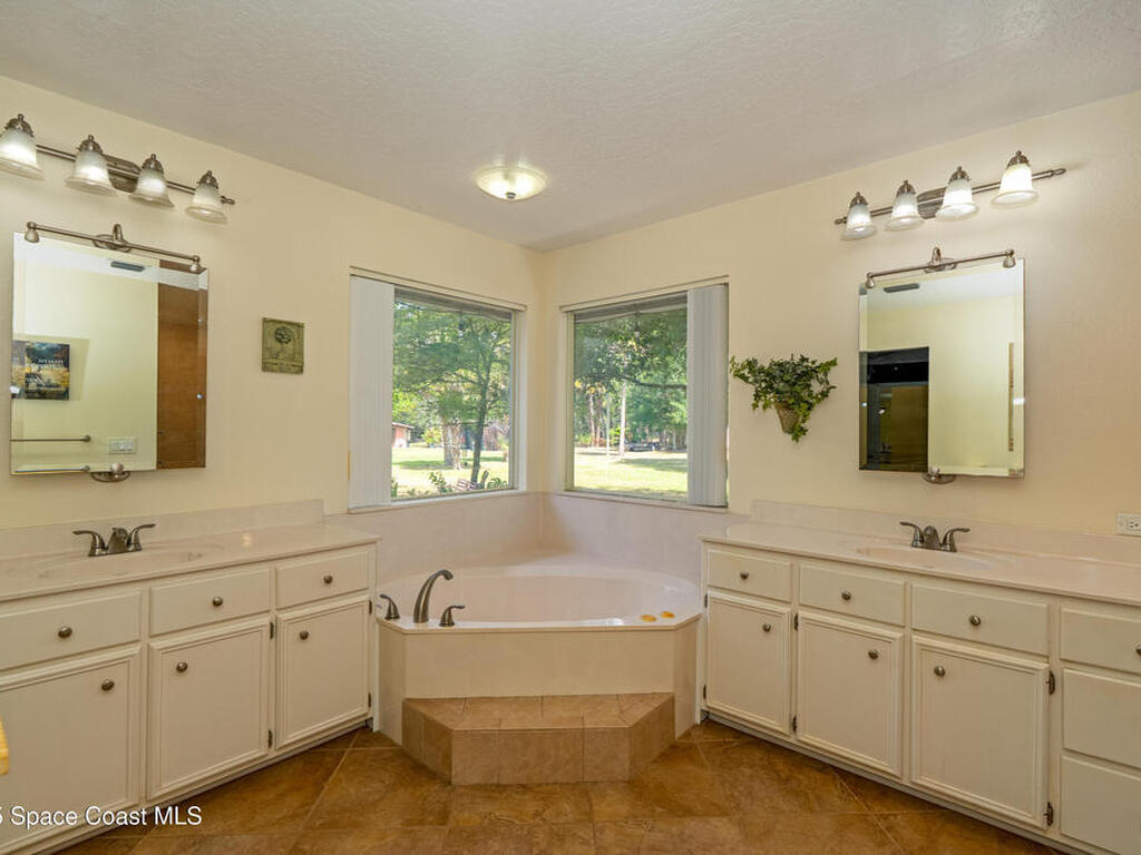 2190 Winston Drive, Cocoa, FL 32926