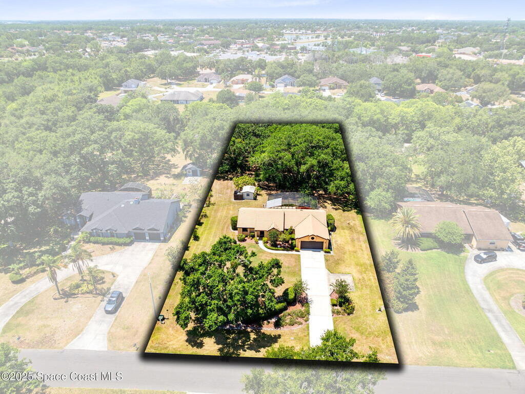 2560 Greenwood Drive, Kissimmee, FL 34744