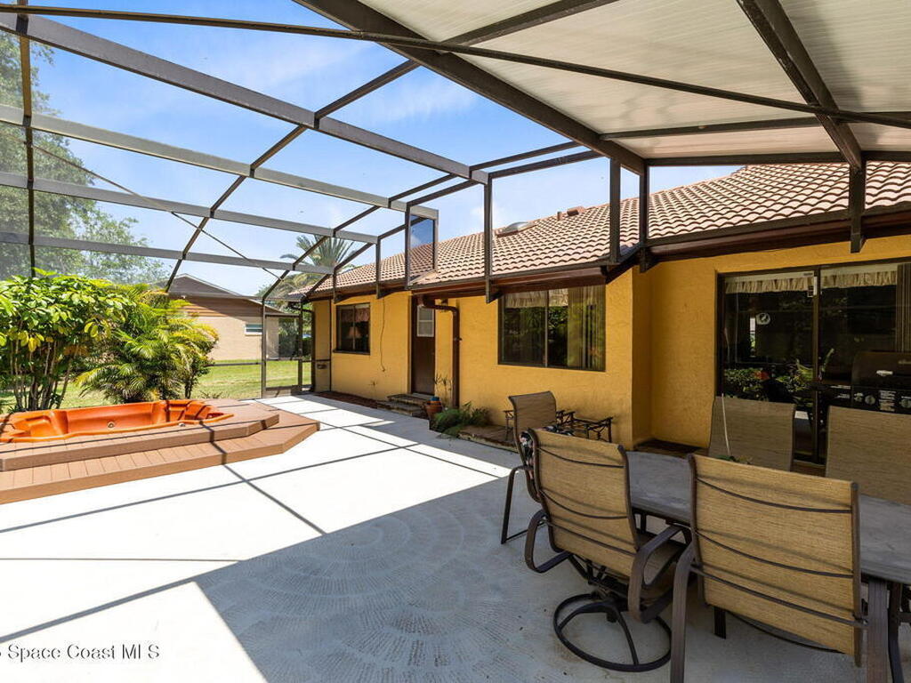 2560 Greenwood Drive, Kissimmee, FL 34744
