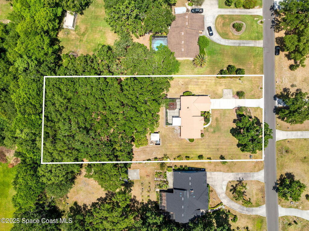 2560 Greenwood Drive, Kissimmee, FL 34744