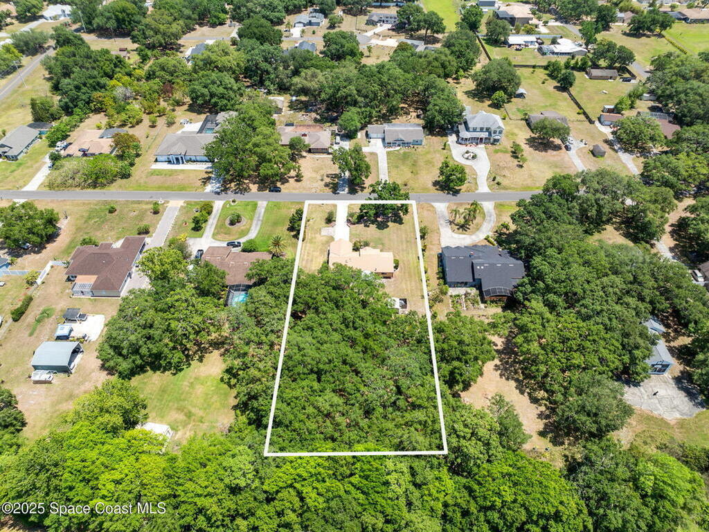 2560 Greenwood Drive, Kissimmee, FL 34744