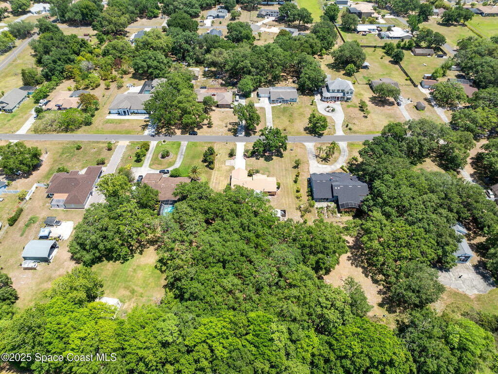2560 Greenwood Drive, Kissimmee, FL 34744