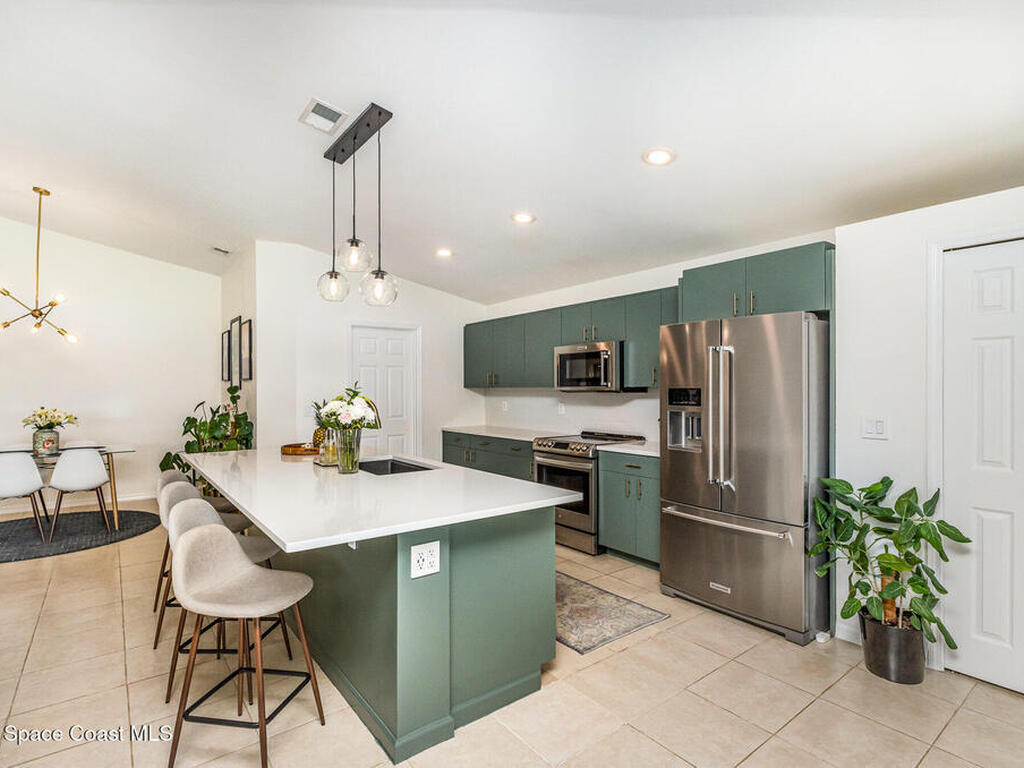 2464 Bayhill Drive, Melbourne, FL 32940