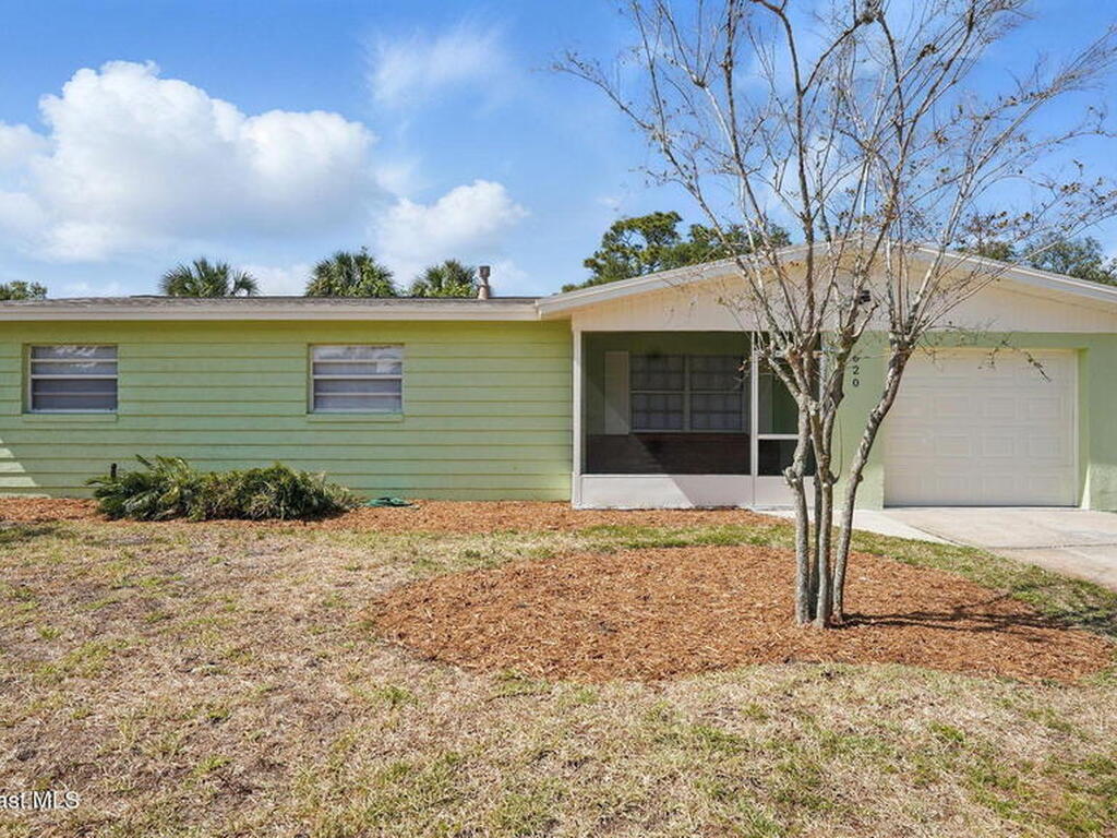 620 Birchwood Lane, Titusville, FL 32780