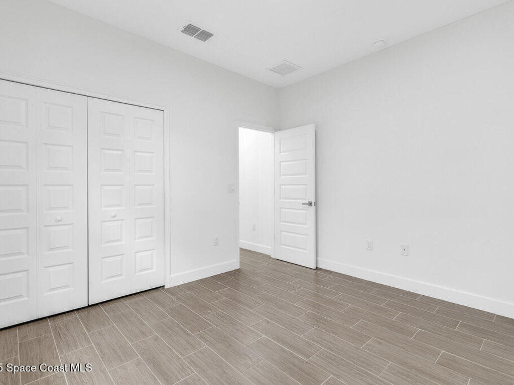 8050 96th Avenue, Vero Beach, FL 32967