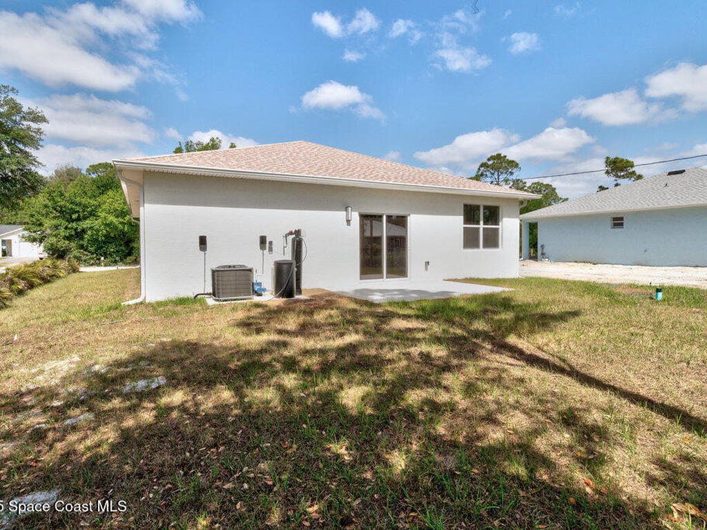 8050 96th Avenue, Vero Beach, FL 32967