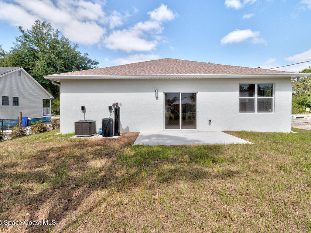 8050 96th Avenue, Vero Beach, FL 32967