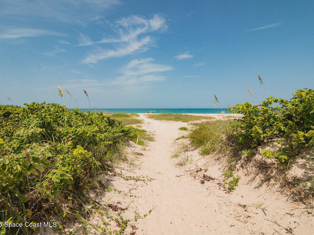 8050 96th Avenue, Vero Beach, FL 32967