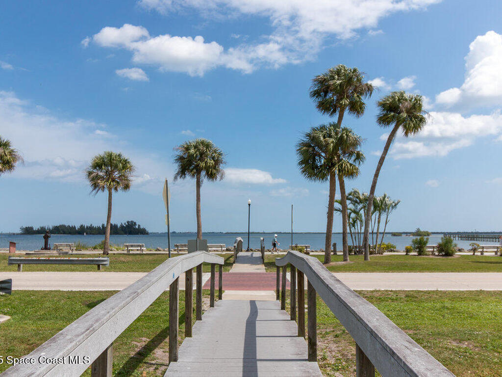 8050 96th Avenue, Vero Beach, FL 32967