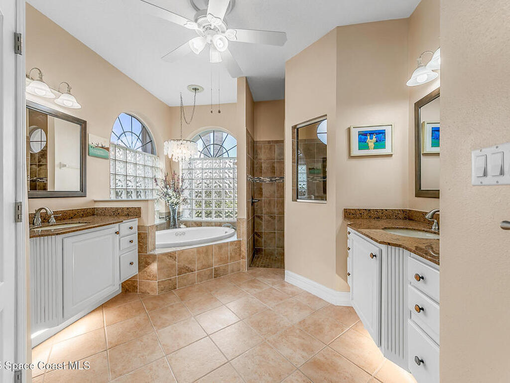 4336 Collingtree Drive, Suntree, FL 32955