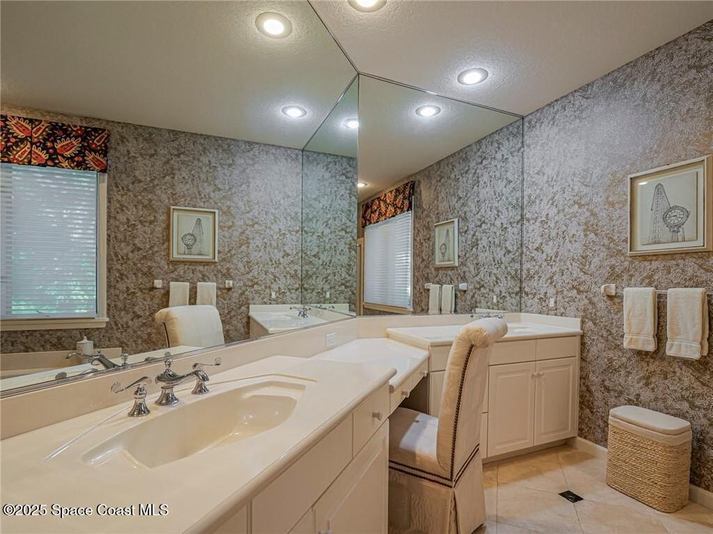 120 N White Jewel Court, Vero Beach, FL 32963