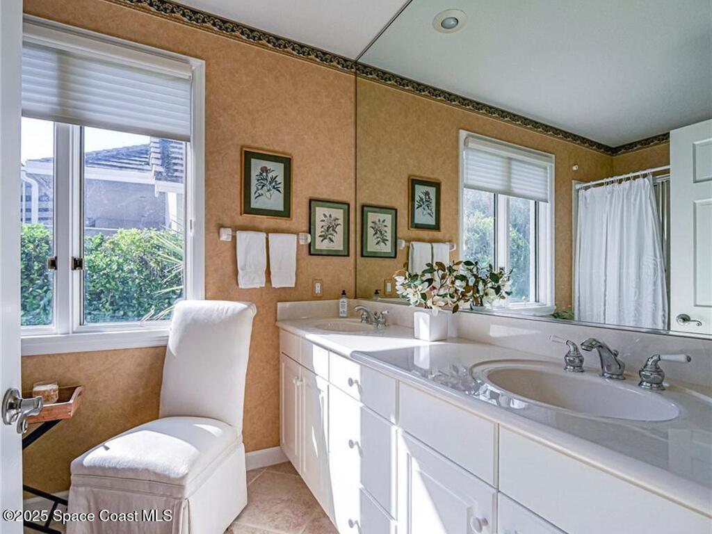 120 N White Jewel Court, Vero Beach, FL 32963