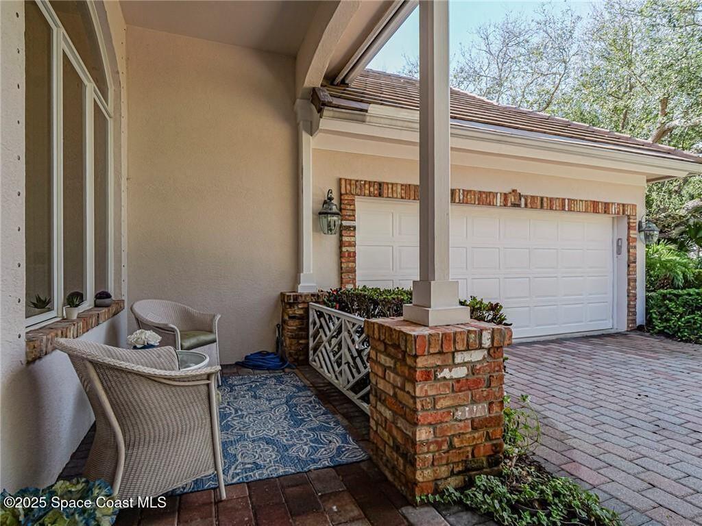 120 N White Jewel Court, Vero Beach, FL 32963