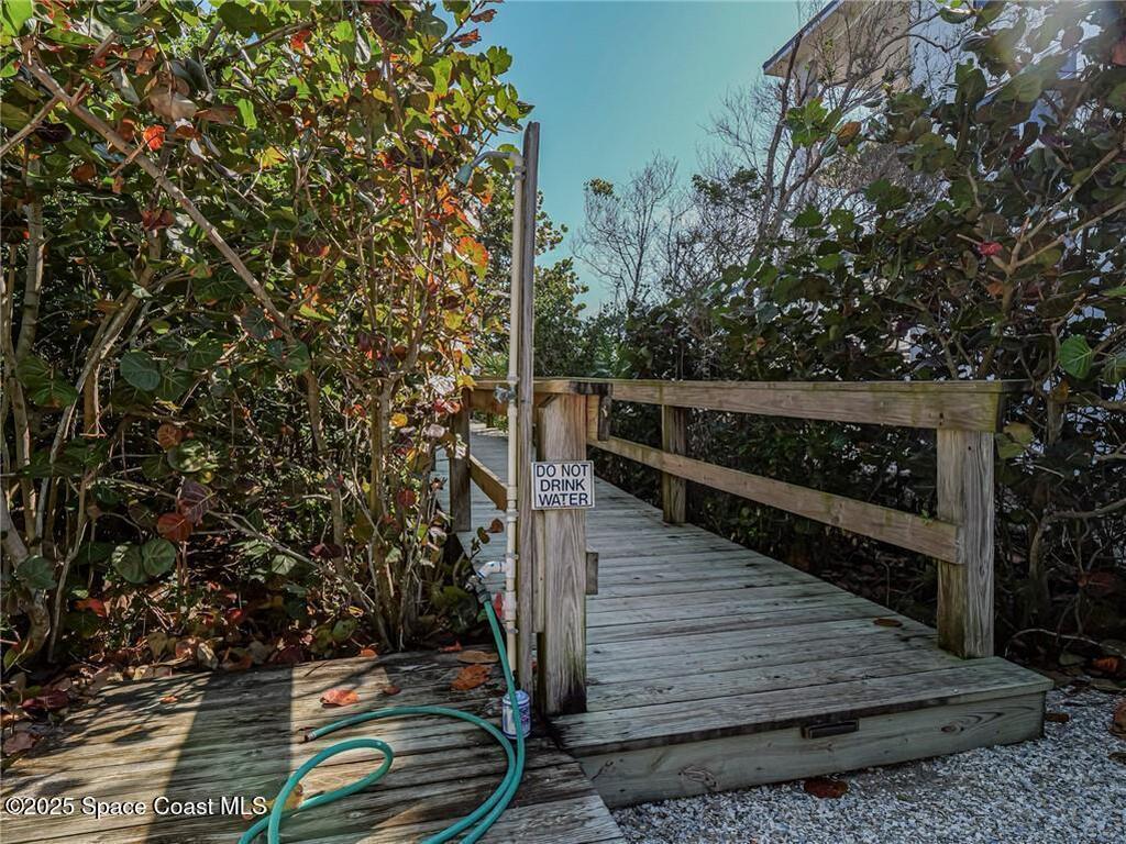 120 N White Jewel Court, Vero Beach, FL 32963