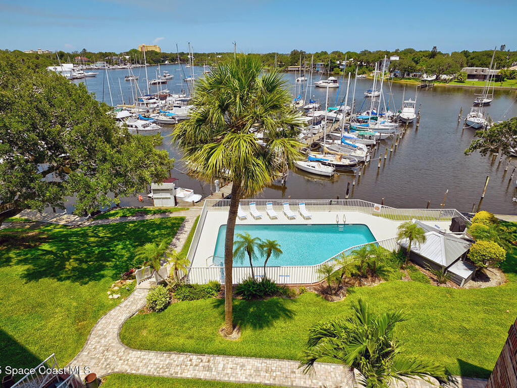 905 N Harbor City Boulevard, Melbourne, FL 32935